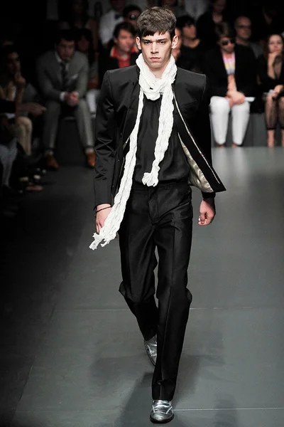 Look 33